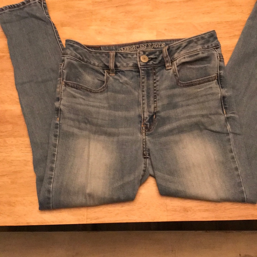 Light wash AE hi-rise jegging